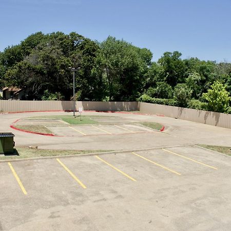 Executive Inn Of Arlington, Near At&T Stadium Exteriér fotografie